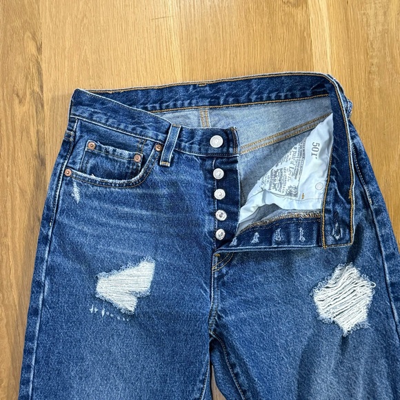 Levi’s 501 Button Fly High Rise Distressed Straight Leg Jeans Women’s Size 27 - Picture 5 of 13